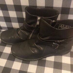 Sporto Ankle Boot 7.5 Black